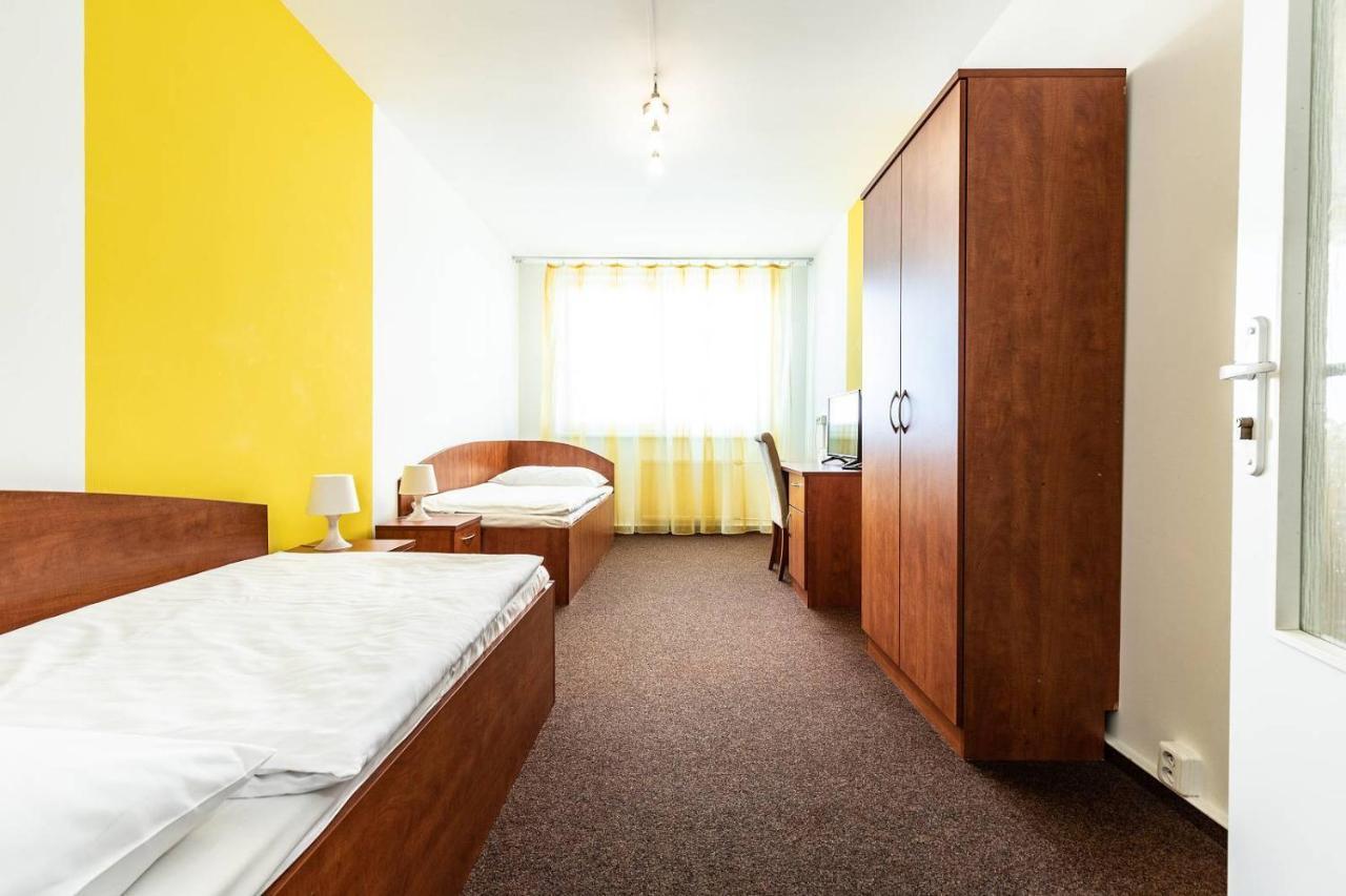 Hotel Krystal Hodonin Bagian luar foto