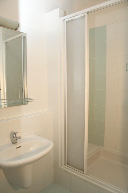 Hotel Krystal Hodonin Bagian luar foto
